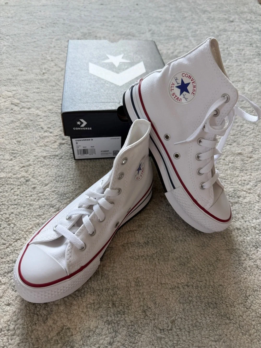 Converse White High Top Sneakers with Red & Navy Trim Kids Size 2 - Picture 1 of 6